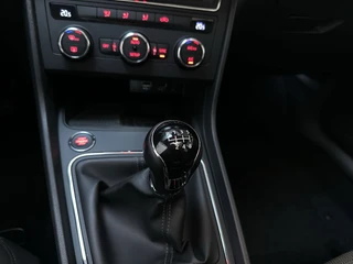 Seat Leon ST 1.0 TSI Style Ultimate Edition Panoramadak Camera App-Connect DAB+ / 13