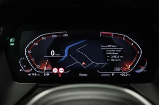 BMW 1-serie 118i Executive Edition | HALF LEDER | DAB | APPLE | DRAADLOZE LADER | CAMERA | 17" / 5