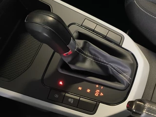 SEAT Arona 1.0 EcoTSI Style Business Connect DSG AUTOMAAT uit 2024 Rijklaar + 12 maanden Bovag-garantie Henk Jongen Auto's in Helmond,  al 50 jaar service zoals 't hoort! / 14