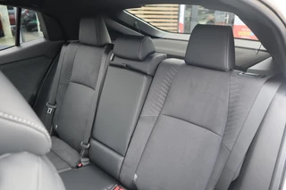 Toyota C-HR+ EXECUTIVE AWD 77KWH NIEUW&DIRECT LEVERBAAR! PANODAK BLIND-SPOT P-SENSOREN 360°CAMERA STOEL/STUURVERW. WARMTEPOMP EL-ACHTERKLEP / 21