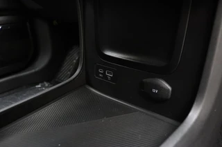 Jaecoo 7 Exclusive | RIJKLAAR INCLUSIEF €2.500,- REGISTRATIEVOORDEEL | Glazen schuif-/ kanteldak | 7 jaar garantie tot 150.000 km | 360 3D Camera | Lederen bekleding | Stoelventilatie & verwarming | Elektrische achterklep | Apple Carplay/Android auto / 36