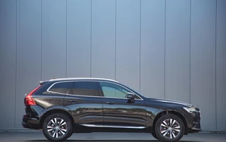 Volvo XC60 2.0 T6 Plug-in hybrid AWD Core Bright Panorama|Leder / 2