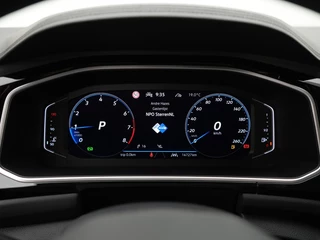 Volkswagen T-Roc 1.5 TSI R-Line Camera | Private lease 584 pm / 29