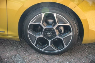 Opel Astra 1.2 Turbo 130 PK Ultimate Automaat Panodak | Camera | AGR Stoelen | Dodehoek Detectie | Adaptieve Cruise Control | 24DKM! | Rijklaar / 13