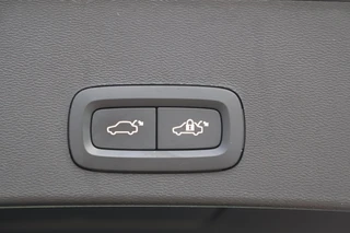 Volvo XC40 T5 Recharge Ultimate Dark | Stoelverwarming | 360° Camera | Pilot Assist | BLIS | H/K  | Leder  |  Keyless / 16