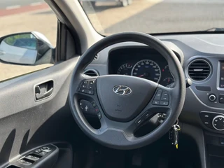 Hyundai i10 1.0I Comfort '' Infotainmentsystem - USB - CC - Elektrische ramen '' / 5
