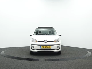 Volkswagen up! 1.0 BMT high-up! Panoramadak | Stoelverwarming | Climate control / 16