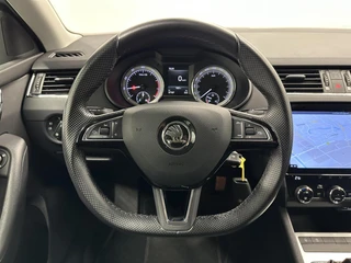 Škoda Octavia 1.0 TSI Greentech Style Business NAVI CARPLAY CRUISE LM ECC. / 18