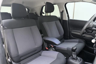 Citroen C4 Cactus PureTech 82pk Shine | Navigatie | Trekhaak | Achteruitrijcamera | Climate control | Cruise control | Dakrails | Lichtmetalen velgen | Parkeersensoren | Dealeronderhouden / 16