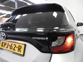 Toyota Yaris 1.5 Hybrid 115 Active NAVI-APP/CAMERA/CLIMA/BLEUTOOTH! / 26