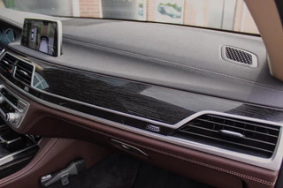 BMW 7-serie 740i High Executive | 2e eigenaar | Driving Assistant Plus | Innovation pakket | Massage | Dodehoekdetectie | Adaptieve cruise | 360 camera | Stoelventilatie | Gesture control / 41