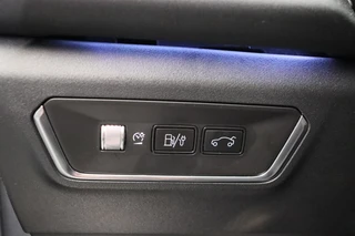 Lynk & Co 01 1.5 261PK Plug-in Hybrid Pano/dak Apple/Carplay Adaptive/Cruise / 28