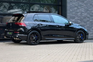 Volkswagen Golf 2.0 TSI R 4Motion  | PANO | AKRAPOVIC | DODE HOEK | STUURVERW | IQ-LIGHT | / 19