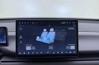 Leapmotor C10 Design REEV 28.4 kWh | Nieuwe auto | Gecombineerde actieradius WLTP 974km | 1500 kg Trekgewicht | Diverse kleuren leverbaar | Full options | Stuurverwarming | Stoelverwarming en koeling | Elektrisch verstelbare voorstoelen | Navigatie | Keyless entry & start | 20 inch lichtmetalen velgen | Led verlichting / 29