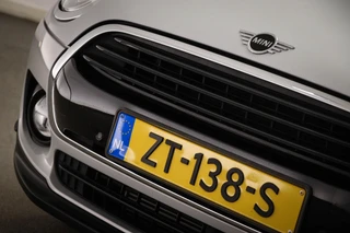 MINI Clubman 1.5 Cooper Business Edition | HALF LEDER | STOELVERWARMING | APPLE | DRAADLOZE LADER | TREKHAAK | 18" / 18