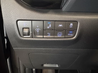 Hyundai Kona 1.6 GDi HEV Fashion Automaat  KRELLAUDIO/CAMERA/DODEHOEK/KEYLESS/NAVI/HUD/ADAPT.CRUISE / 52