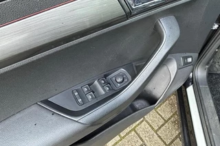 Skoda Karoq 1.5 TSI 150pk Style | TREKHAAK | PANO| CAMERA | ADAPTIVE | / 30