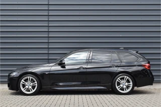 BMW 3 Serie Touring 320i M Sport Shadow  | Virtual Cockpit | Achteruitrijcamera | Groot Navi | HiFi | / 4