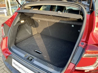 Renault Captur 1.3 TCe 160 EDC R.S. Line  | Automaat | All Seasons | Navigatie | Groot Scherm | Achteruitrijcamera + Parkeersensoren | Draadloze Telefoonlader | Climate Control | Luxe Pook | Apple CarPlay/Android Auto / 16