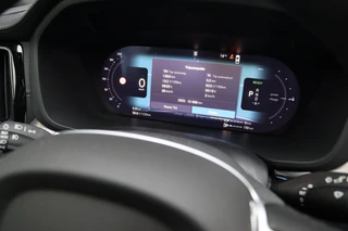 Volvo XC60 T6 AWD Ultra Black Edition Trekhaak Pano 360 Head up 21'' / 31