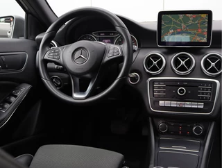 Mercedes-Benz A-Class 180 Ambition  | Trekhaak | Navigatie | LED | Org. NL / 17