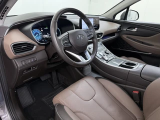 Hyundai Santa Fe 1.6 T-GDI PHEV Premium Sky 7p. APPLE CARP. | STOEL VENTILATIE/VERWARMING | 7 PERS | 360˚ CAMERA | HEAD-UP DISP. | / 24
