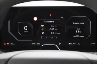 Kia EV3 Plus 81.4 kWh  - Prijs incl. €3.000,- inruilpremie - Stoel/Stuur Verwarming - Climate Control - Draadloze oplader - Navigatie - Fabrieksgarantie tot 06-2033 / 21