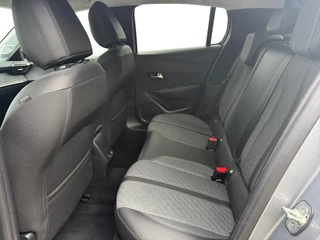 Peugeot 208 1.2 Hybrid 110 e-DCS6 Allure / 13