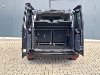 Volkswagen Caddy Maxi 1.5 TSI 115pk DSG AUT. * 7 Persoons * 13.000KM! * Navigatiesysteem * Stoelverwarming * ParkeerCamera * / 9