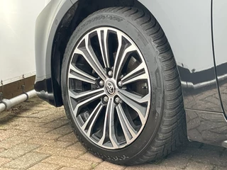 Toyota Corolla Touring Sports 1.8 Hybrid Stoel/Stuurverw. Business Plus / 19