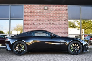 Aston Martin V8 Vantage 4.0 Carbon-ext | Ceramic-brakes | 26dkm / 65
