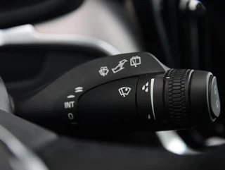 Volvo V60 2.0 T6 Plug-in hybrid AWD Ultra Bright | SOH 99% | Long Range / 42