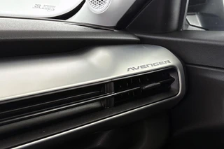 Jeep Avenger 1.2 e-Hybrid Altitude Achteruitrijcamera Apple CarPlay 17" / 30