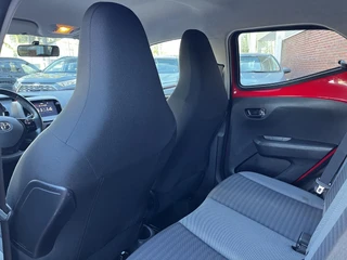 Toyota Aygo 1.0 VVT-i x-otic STOELVERWARMING CAMERA AIRCO EL-SPIEGELS LM-VELGEN 4S-BANDEN / 9
