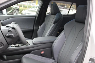 Lexus RZ 550e DIRECT 4 F SPORT 77 kWh DIRECT LEVERBAAR YOKE-STUUR STEER-BY-WIRE PANO MARK-LEVINSON STOELVENT / 14