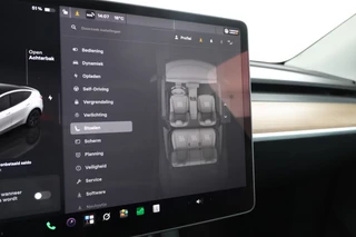 Tesla Model Y Long Range AWD 75 kWh Navigatie, trekhaak! Volleder, Climate / 27