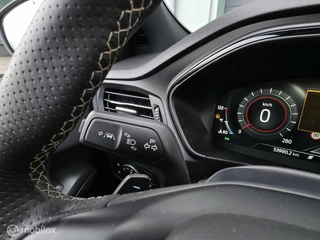Ford Focus Wagon 2.3 ST-3 / Performance Pack / Pano / HUD / 25