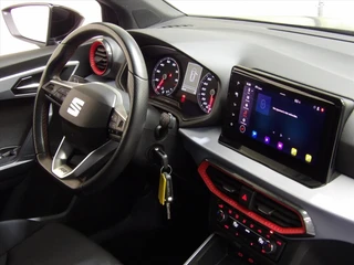 SEAT Arona 1.0 TSI 110pk FR / 11