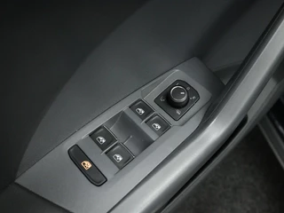 Volkswagen T-Cross 1.0 TSI Style Automaat DSG Navigatie | Camera | Adaptive cruis / 20