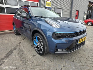 Lynk & Co 01 - 1.5 261PK Plug-in Hybrid, Pano, Camera , Apple MET SCHADE / 5