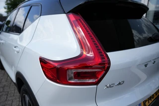 Volvo XC40 1.5 T4 RECH R-DESIGN Camera,Carplay, Harman Kardon / 15