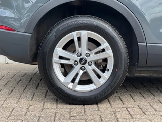 Audi Q3 45 TFSI* AUTOMAAT* Parkeercamera* Xenon/led * Navigatiesysteem * / 19