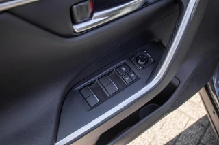 Toyota RAV4 2.5 Hybrid Style, Adaptive-Cruise, Carplay / 24