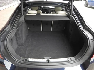 BMW 4-serie Gran Coupé 428i High Executive M Pakket | Licht interieur |  Elektrische achterklep | Elektrisch verst.bare best.stoel | Stoelverwarming | Navigatie | Climate control | 18inch velgen / 12