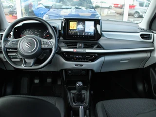 Suzuki Swift 1.2 Comfort Smart Hybrid / 15
