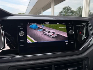 Volkswagen Polo 1.0 TSI Highline Business R NL Auto Pano R-Line Int. Ext. Carplay / 43