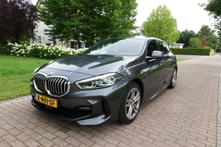 BMW 1 Serie 118i High Executive M-Sport  | Panodak | Stoelverw. | LED | DAB | Camera | BTW | / 4
