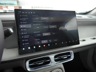 Leapmotor B10 Design Hybrid EV 18.8 kWh | Nu beschikbaar | Wltp 900km gecombineerd | Elektrisch 82km Wltp | Luxe uitvoering | Camera rondom | Stoel en stuurverwarming | Draadloze telefoonoplader | Keyless entry en start / 34