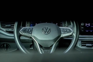 Volkswagen Taigo 1.0 TSI R-Line|Camera|Carplay|Adaptive Cruise / 38