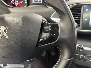 Peugeot 308 1.2 PureTech Blue Lease Premium CAMERA CARPLAY NAVI ECC CRUISE LM. / 20